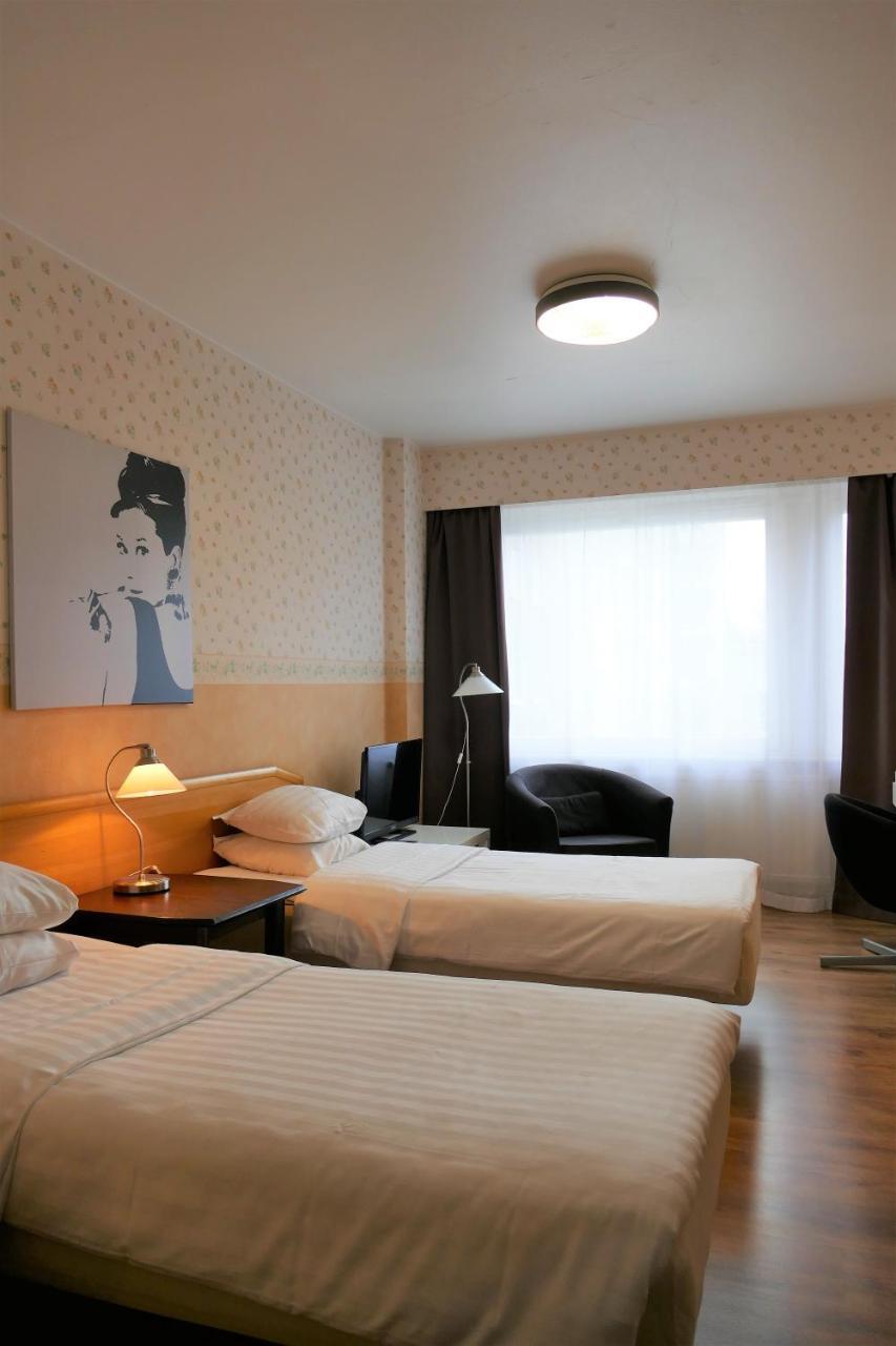 Linnanpiha Bed & Breakfast Rauma Extérieur photo